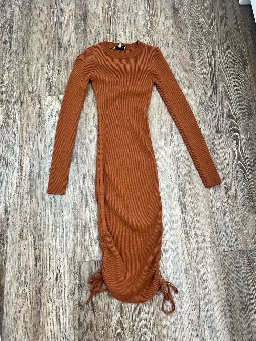 Ribbed Long Sleeve Midi Dress in Rust